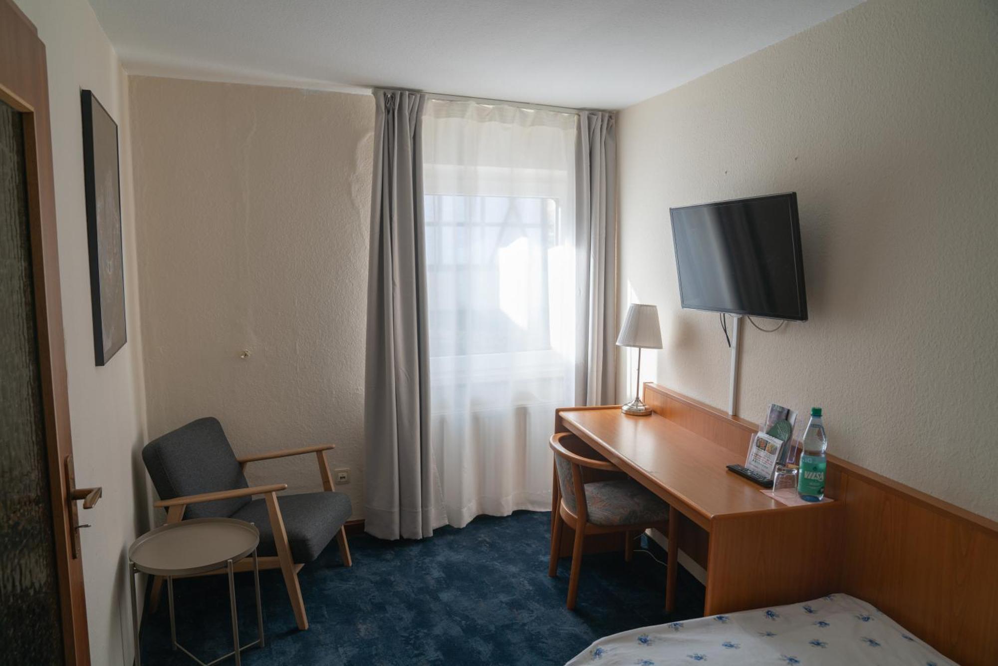 Hotel Zum Grafen Hallermunt Springe Exterior photo