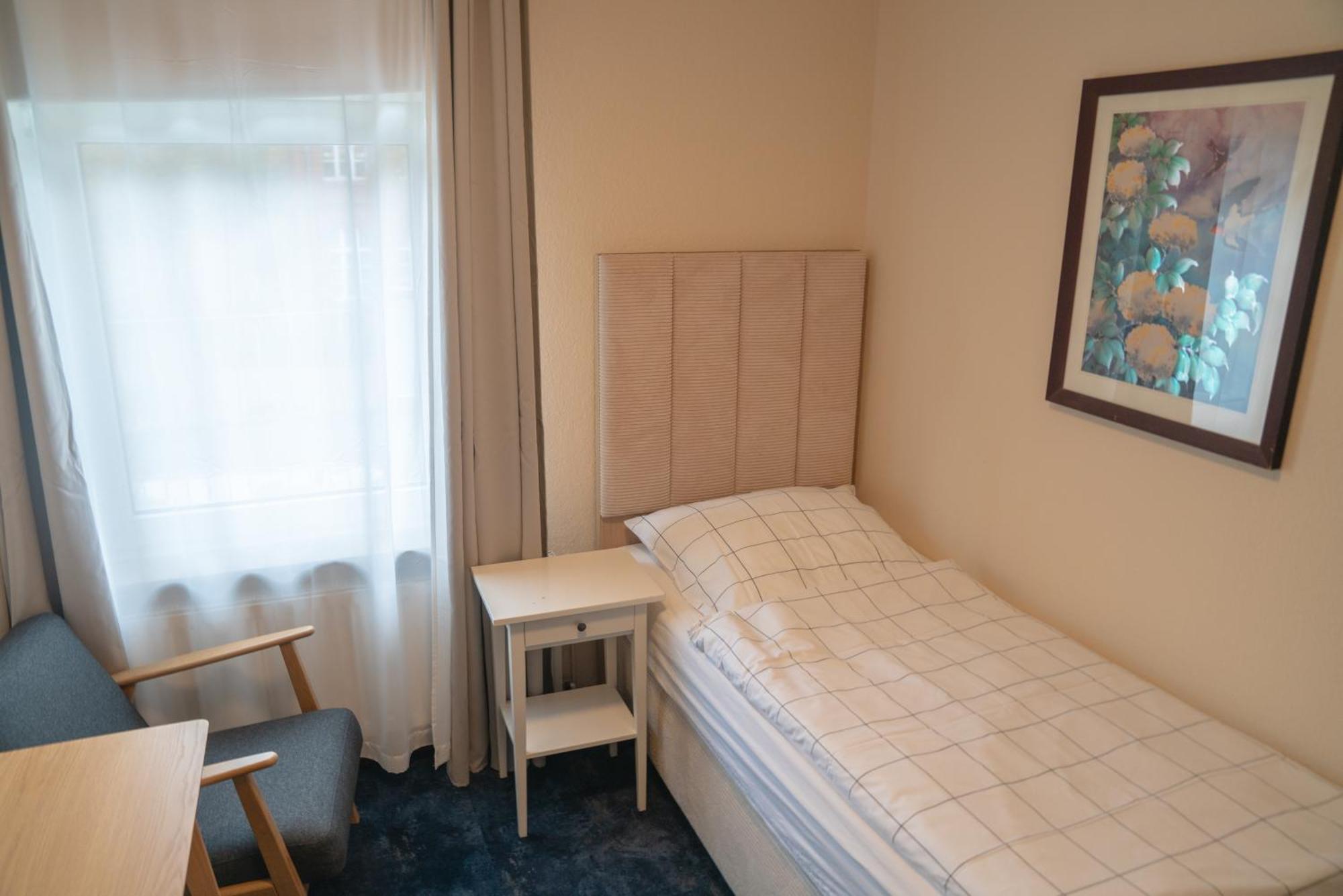Hotel Zum Grafen Hallermunt Springe Exterior photo